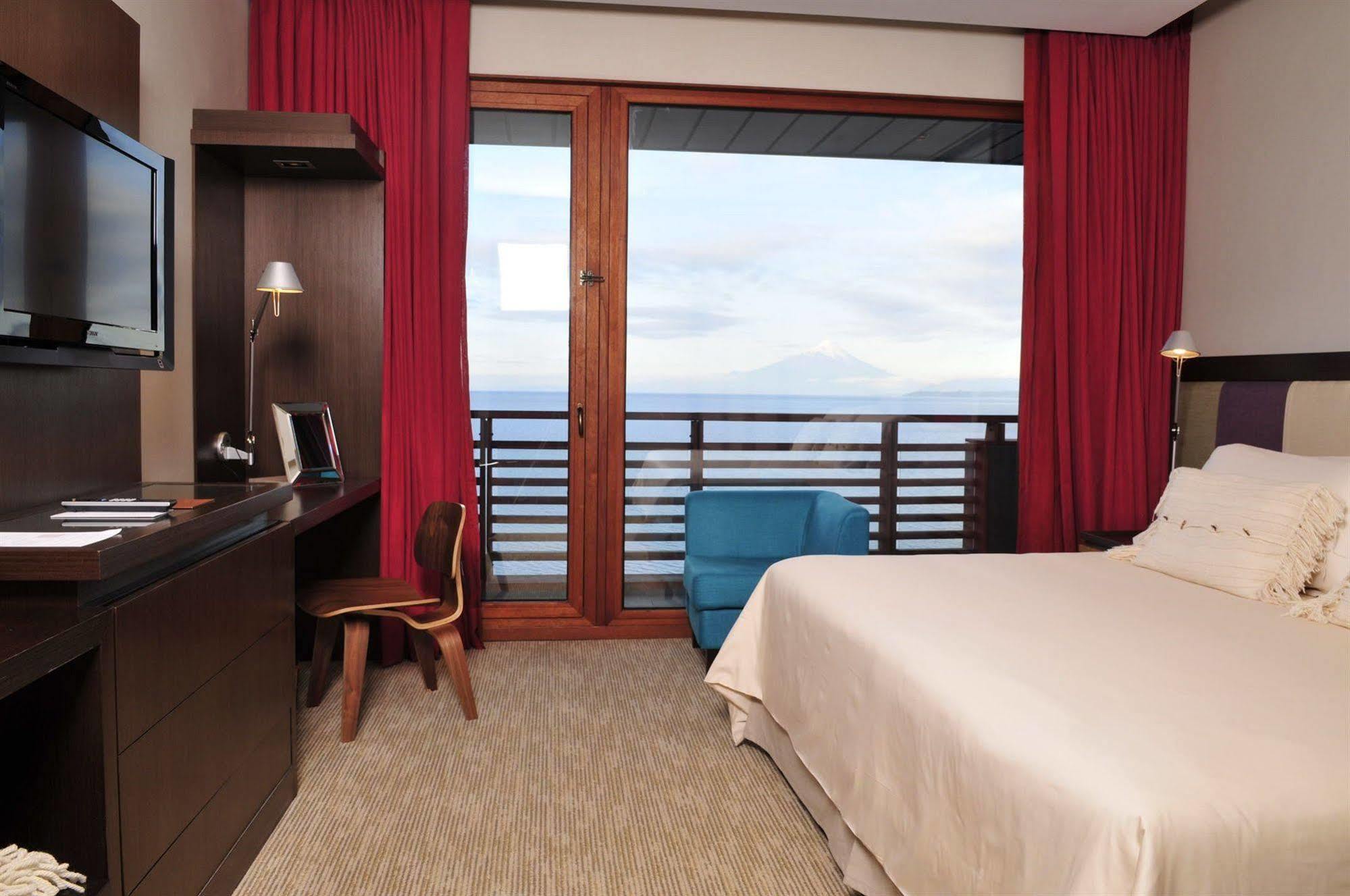 Hotel Dreams De Los Volcanes Puerto Varas Room photo
